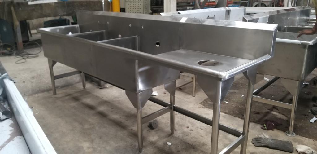Mesa fregadero industrial de acero inoxidable
